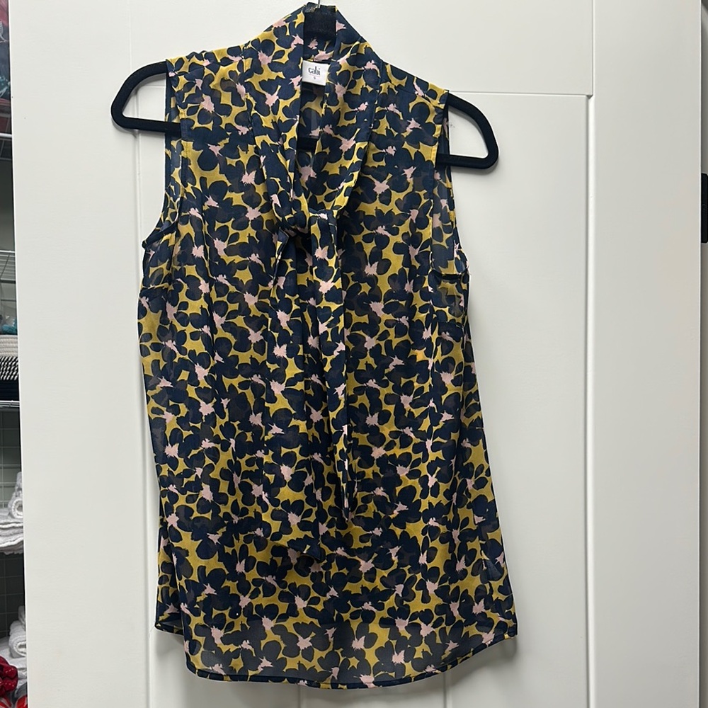 Cabi Women's Sleeveless Top - Yellow and Navy